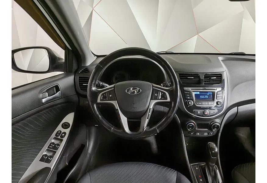 Hyundai Solaris 1.6 AT (123 л.с.) Comfort Белый в АВИЛОН. Слайд №15