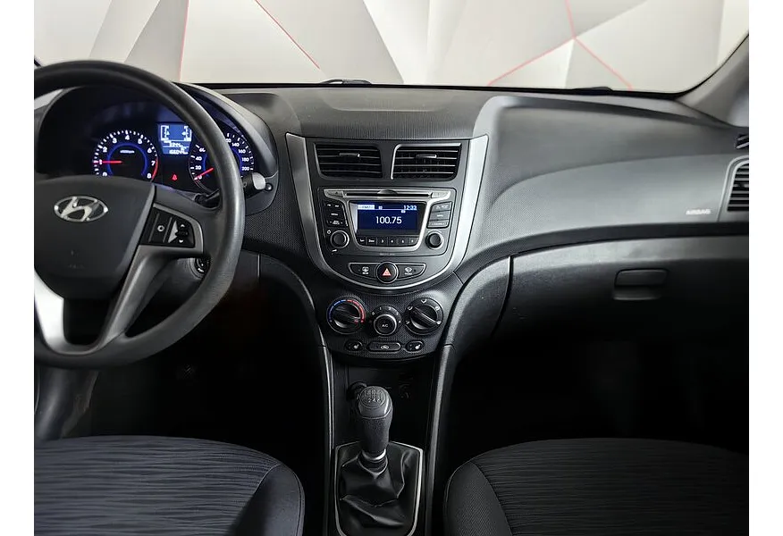 Hyundai Solaris 1.6 MT (123 л.с.) Comfort Синий в АВИЛОН. Слайд №15