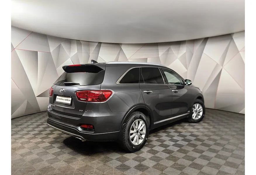 Kia Sorento 2.2 CRDi AT AWD (200 л.с.) Luxe Серый в АВИЛОН. Слайд №2