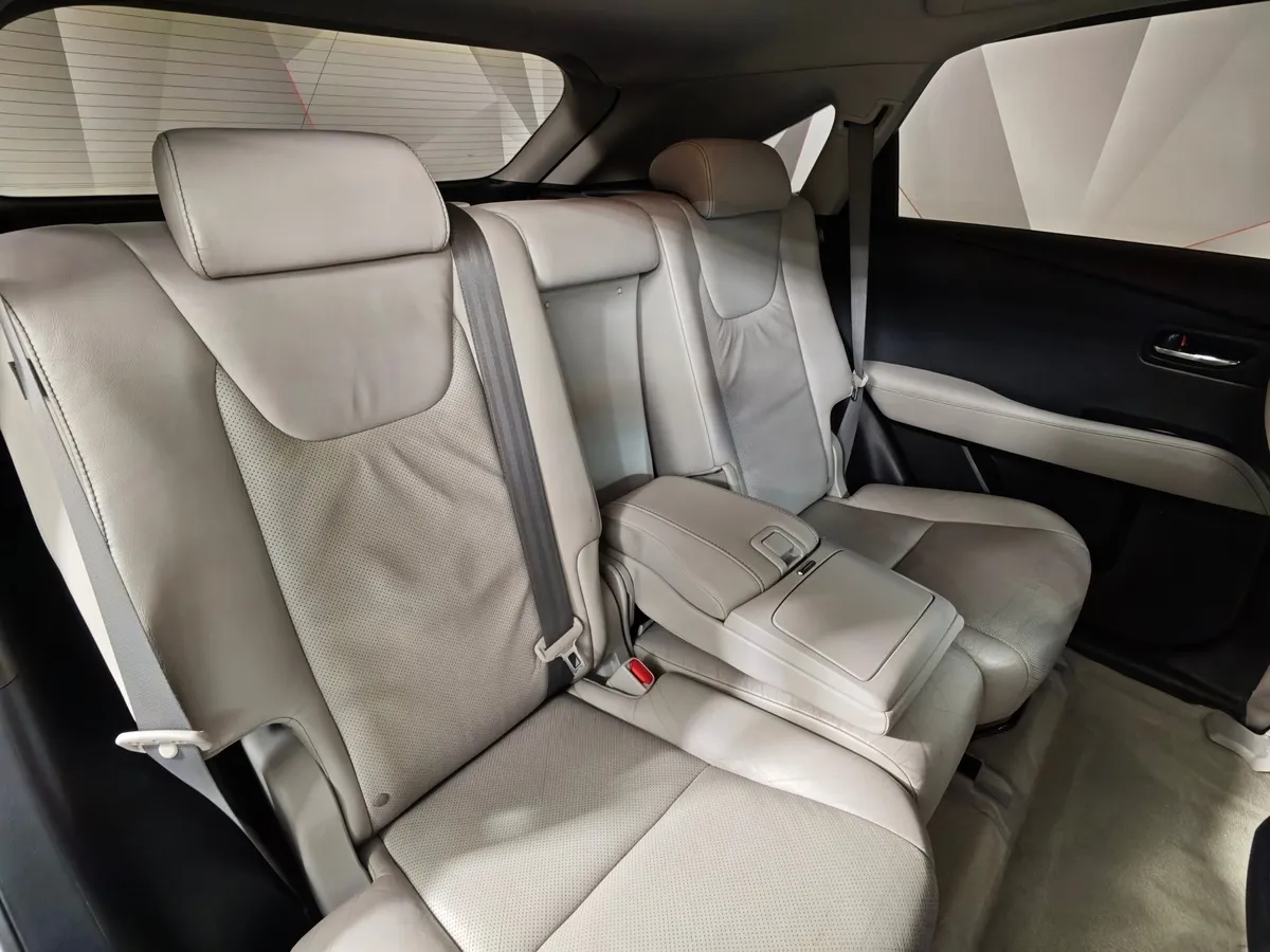 Lexus RX 350 AT AWD (300 л.с.) Premium Белый в АВИЛОН. Слайд №16