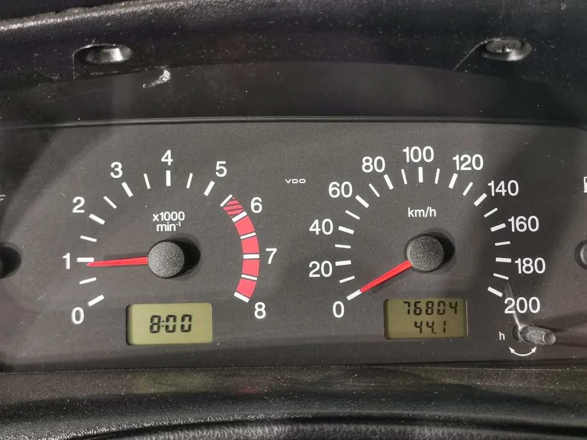 Chevrolet Niva 1.7 MT (80 л.с.) Коричневый в АВИЛОН. Слайд №17