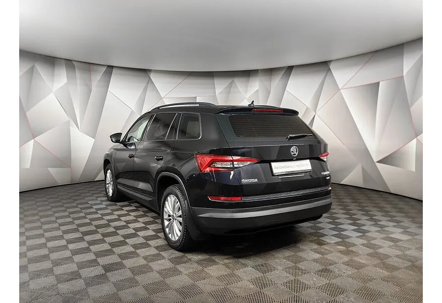 АВИЛОН - Skoda Kodiaq 2.0 TDI DSG 4X4 (150 л.с.) Черный - slide 6
