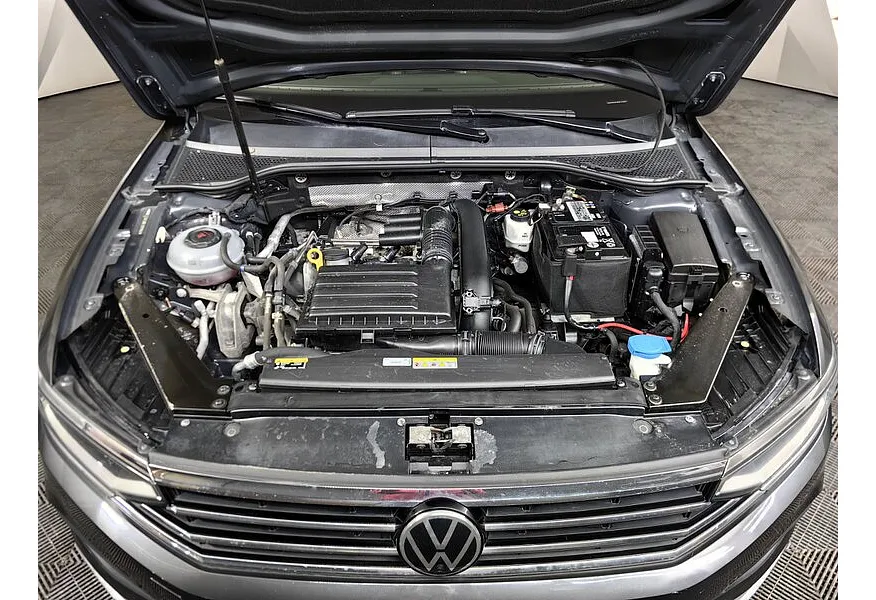 Volkswagen Passat 1.4 TSI BlueMotion DSG (150 л.с.) Highline Черный в АВИЛОН. Слайд №11