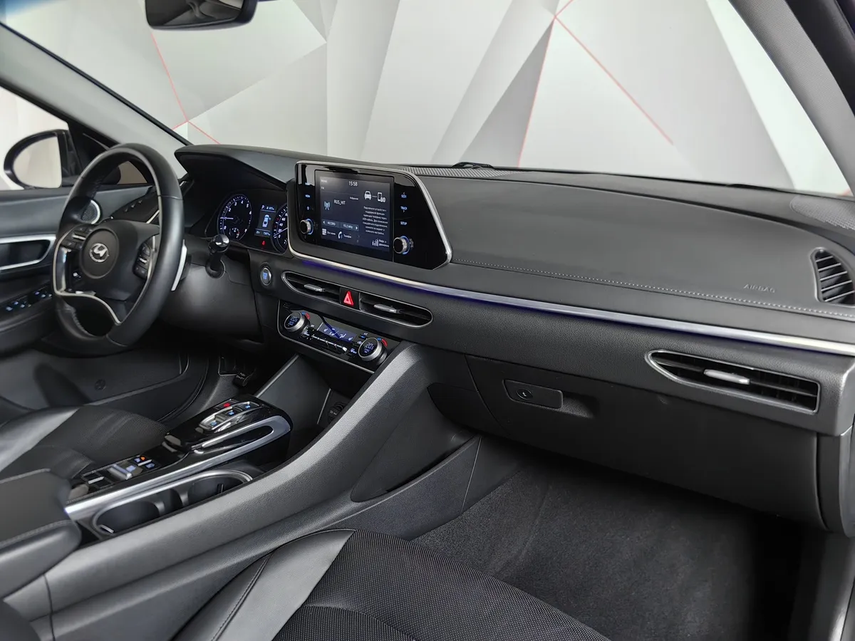 Hyundai Sonata 2.5 MPI (180 л.с.) Online Черный в АВИЛОН. Слайд №13