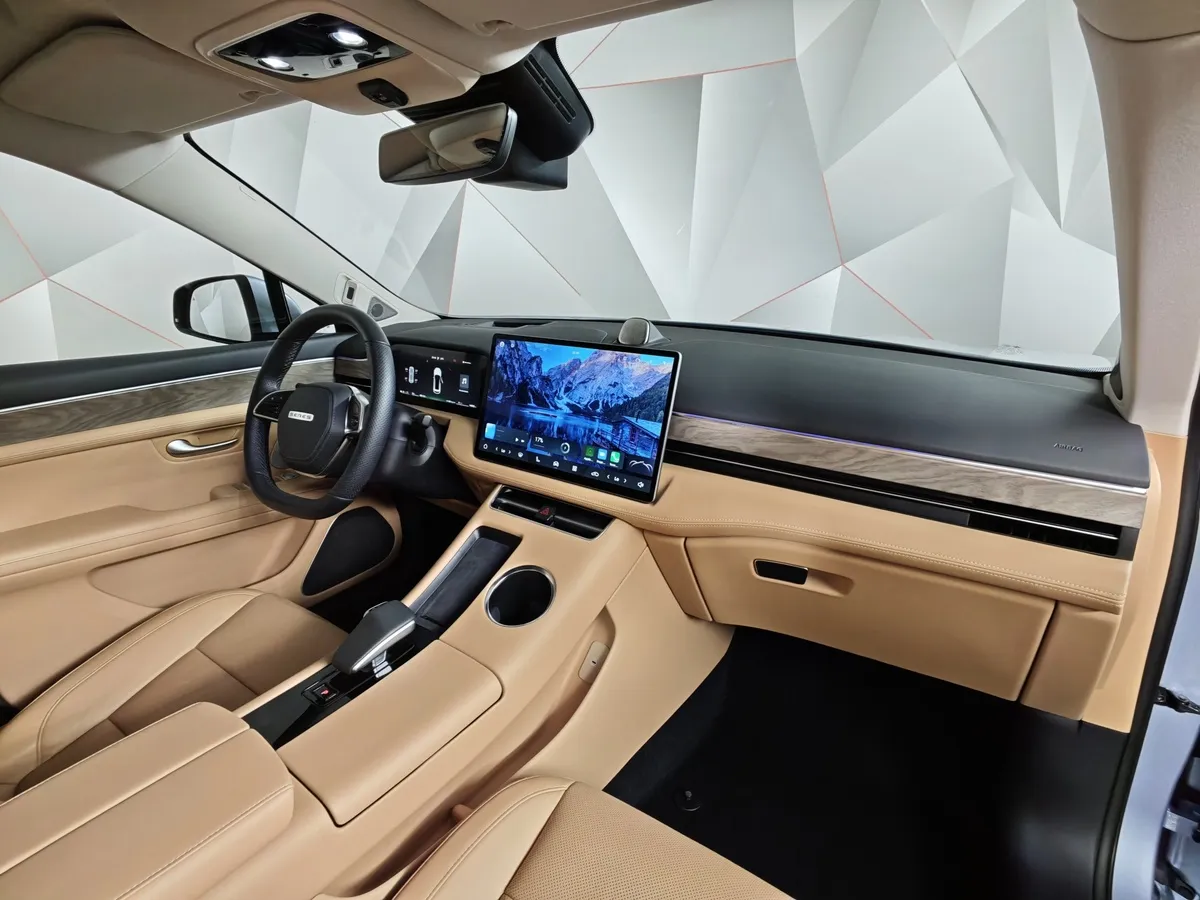 Seres M5 1.5 AT 4WD (496 л.с.) Premium Синий в АВИЛОН. Слайд №12