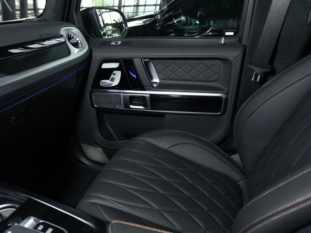 Mercedes-Benz G-Класс 450 D 3.0 9G-TRONIC 4Matic (367 л.с.) Черный в АВИЛОН. Слайд №8