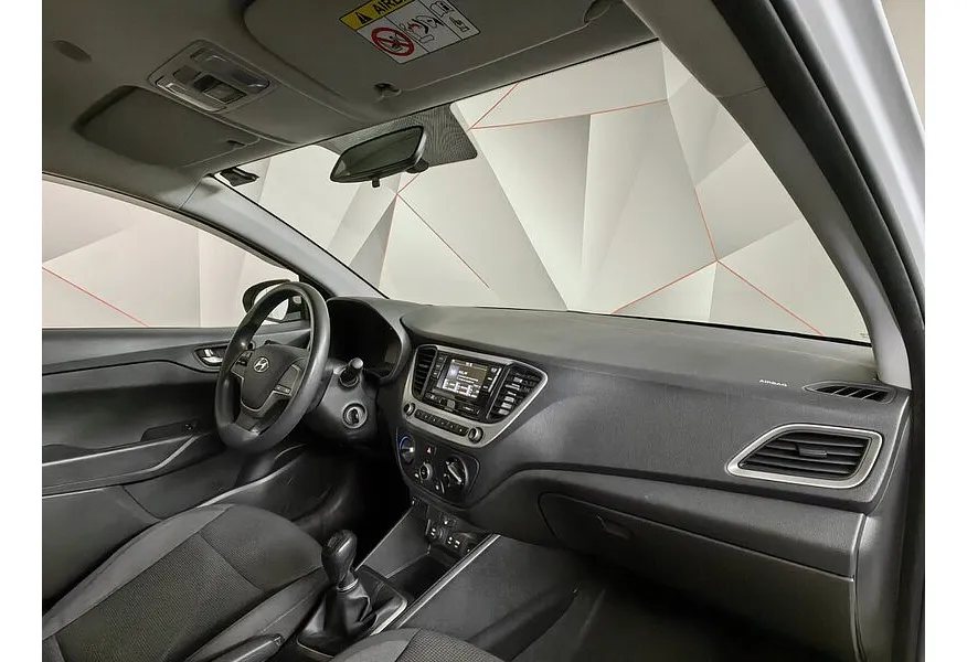 АВИЛОН - Hyundai Solaris 1.4 MT (100 л.с.) Active Plus Белый - slide 13