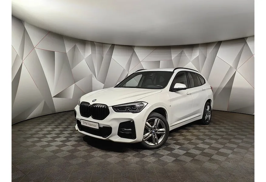 АВИЛОН - BMW X1 18d xDrive AT (150 л.с.) Белый - slide 0