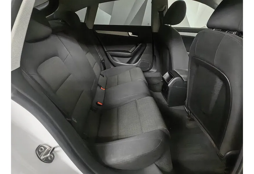 Audi A5 1.8 TFSI multitronic (170 л.с.) Серый в АВИЛОН. Слайд №16