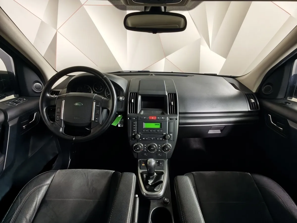 Land Rover Freelander 2.2 TD4 AT 4WD (150 л.с.) Серый в АВИЛОН. Слайд №14