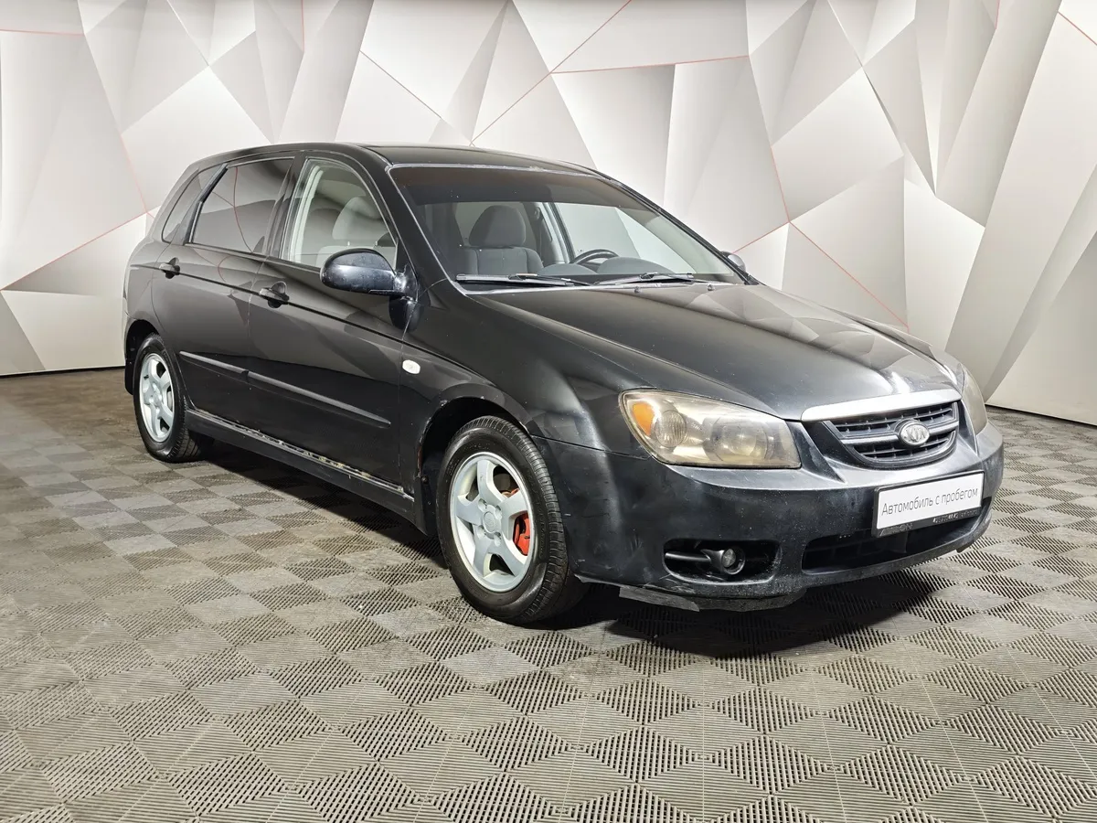Kia Cerato 1.6 MT (105 л.с.) Черный в АВИЛОН. Слайд №3