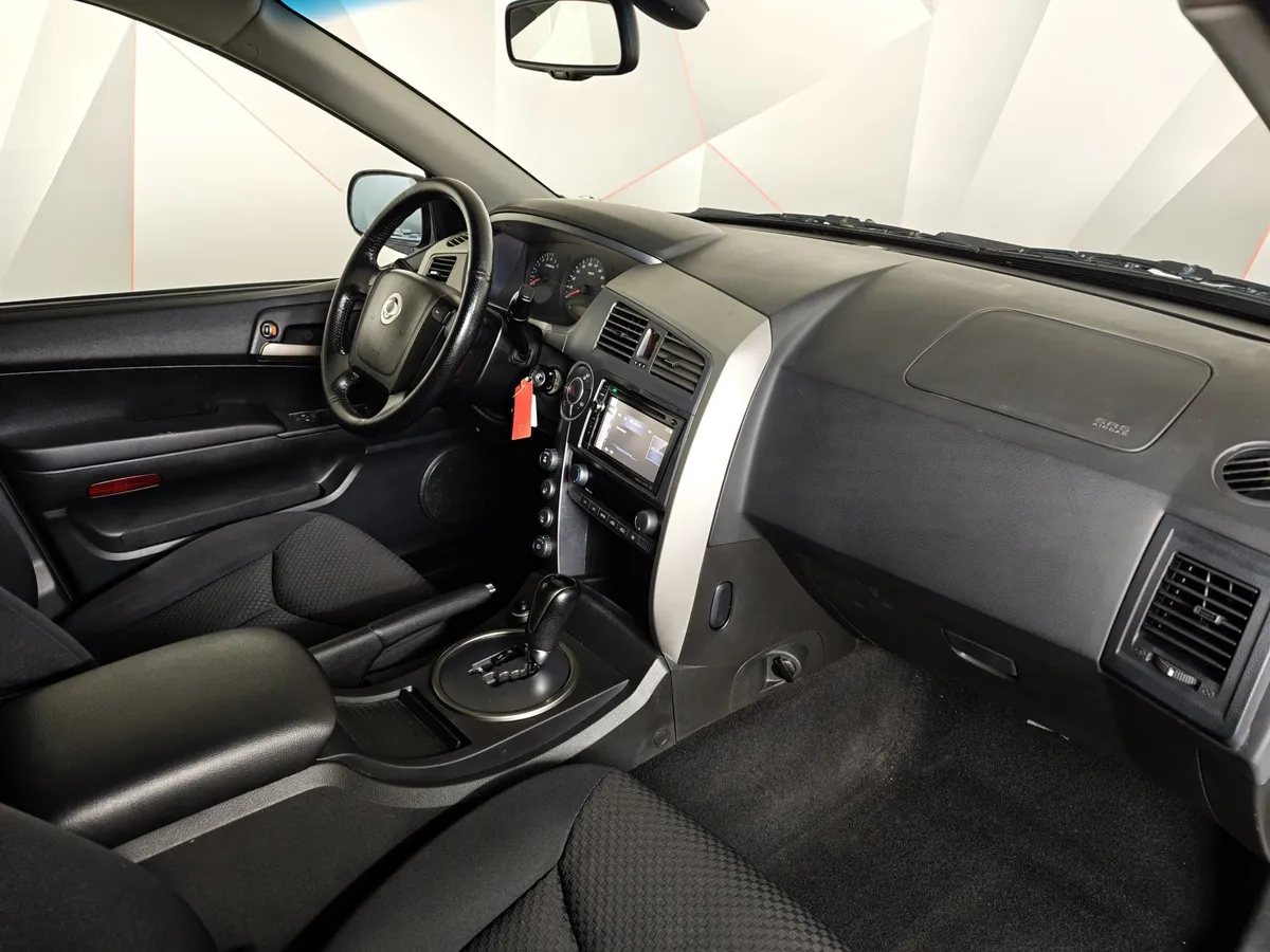 SsangYong Kyron 2.3 E-Tronic 4WD (150 л.с.) Черный в АВИЛОН. Слайд №12