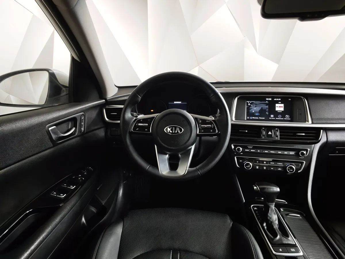 Kia Optima 2.0 AT (150 л.с.) Белый в АВИЛОН. Слайд №19