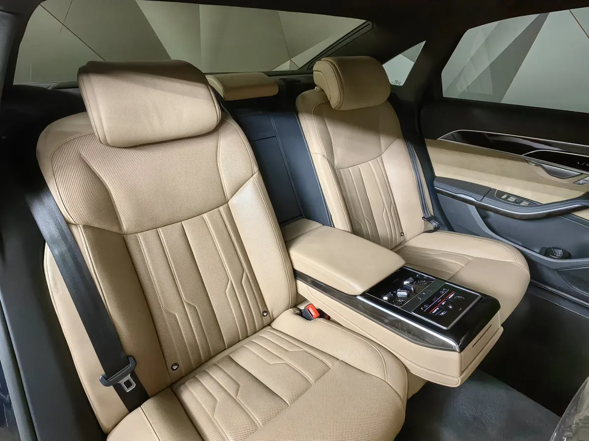Audi A8 3.0 TDI L tiptronic quattro (249 л.с.) Синий в АВИЛОН. Слайд №15