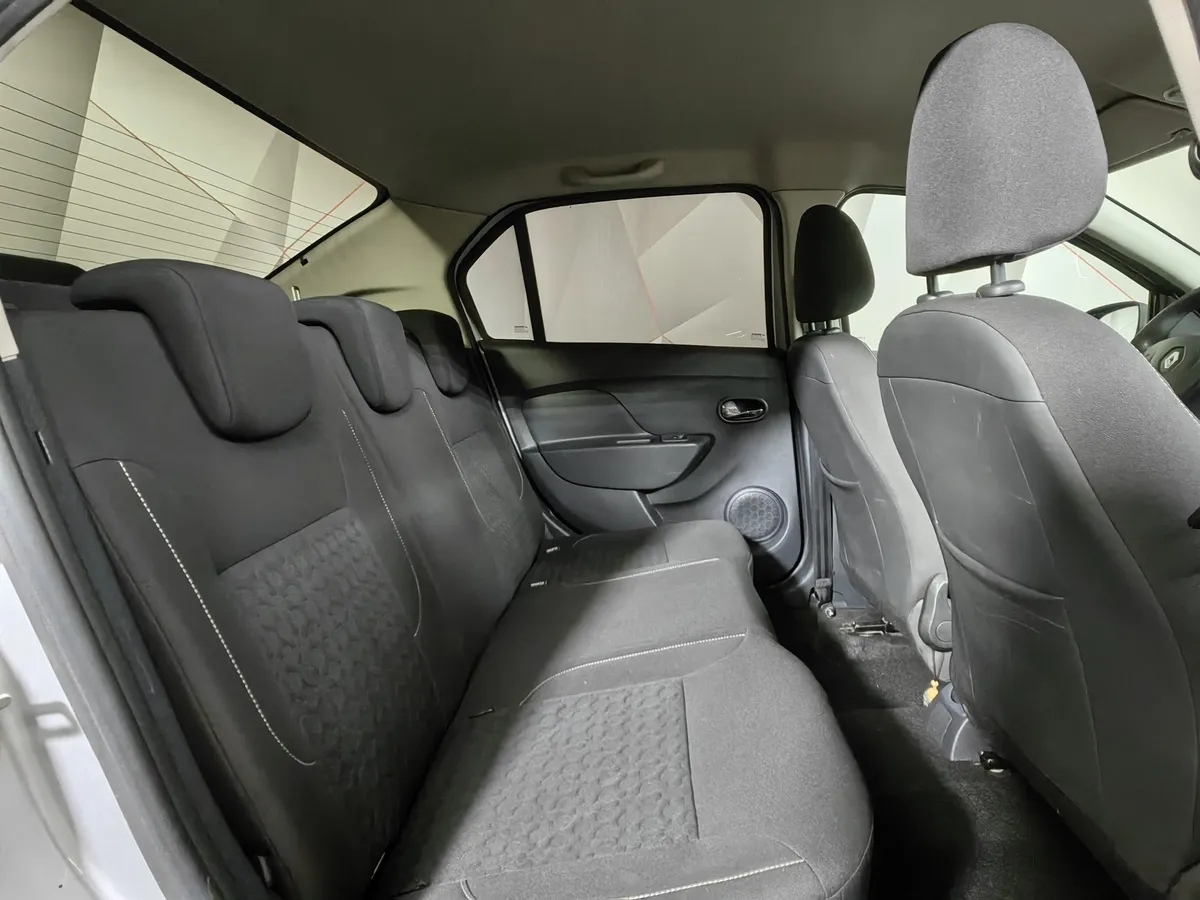 Renault Logan 1.6 MT (82 л.с.) Серый в АВИЛОН. Слайд №16