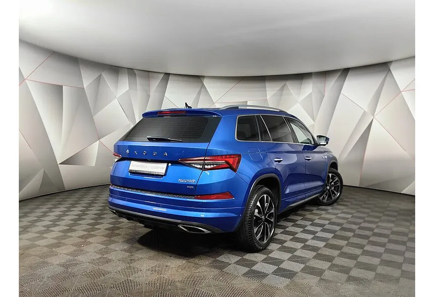 LIVE. Слайд №8