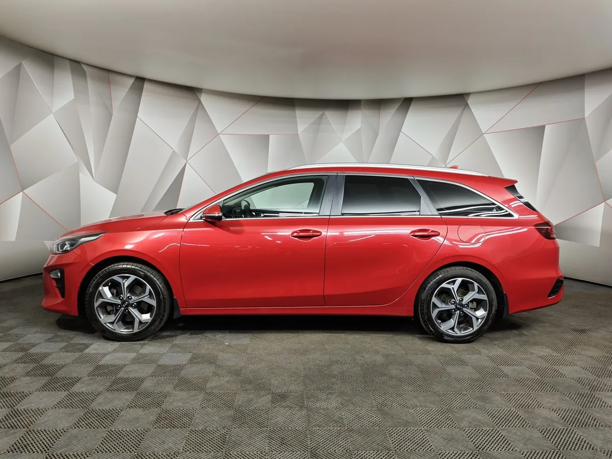 Kia Ceed 1.6 MPI AT (128 л.с.) Prestige Красный в АВИЛОН. Слайд №5