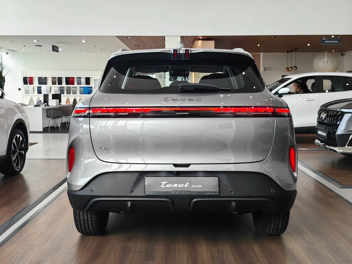 Tenet Plus L6 1.5T 6DCT 2WD (147 л.с.) Элегант Серебристый в АВИЛОН. Слайд №3