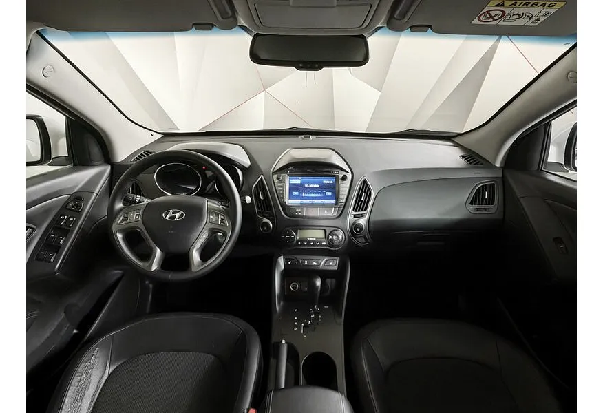 Hyundai ix35 2.0 AT 4WD (150 л.с.) Comfort + Navi Белый в АВИЛОН. Слайд №10