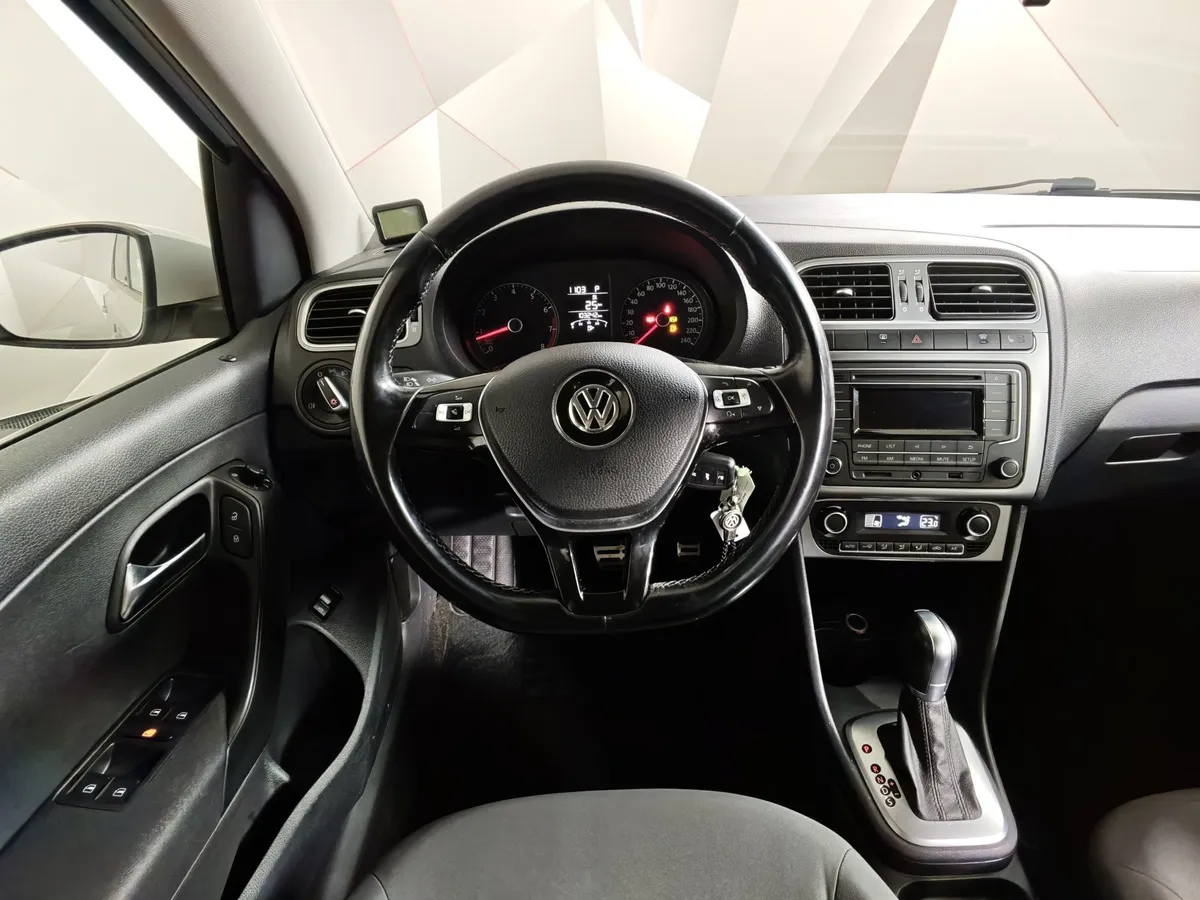 Volkswagen Polo 1.6 MPI MT (110 л.с.) Allstar Белый в АВИЛОН. Слайд №20