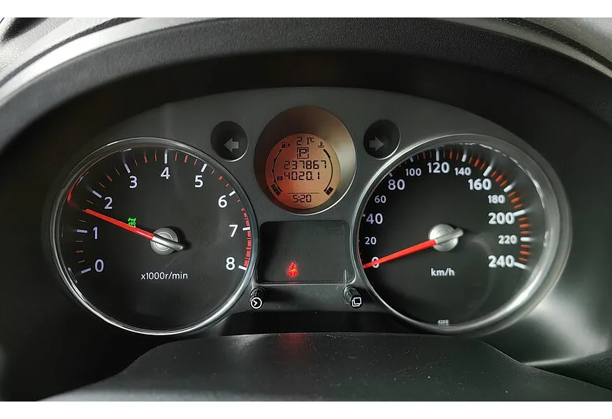 Nissan X-Trail 2.0 CVT AWD (141 л.с.) Черный в АВИЛОН. Слайд №15