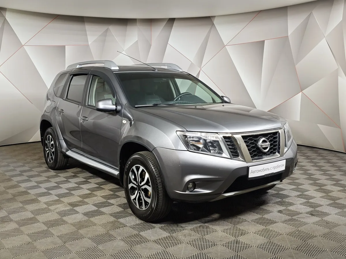 Nissan Terrano 2.0 MT AWD (143 л.с.) Серый в АВИЛОН. Слайд №3