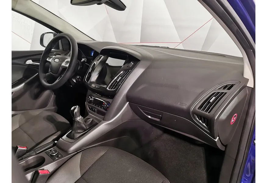 Ford Focus 1.6 Ti-VCT MT (125 л.с.) Titanium Синий в АВИЛОН. Слайд №11 Ford Focus 1.6 Ti-VCT MT (125 л.с.) Titanium Синий в АВИЛОН. Слайд №11