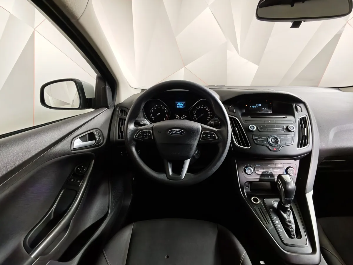 Ford Focus 1.6 PowerShift (105 л.с.) Trend Белый в АВИЛОН. Слайд №18