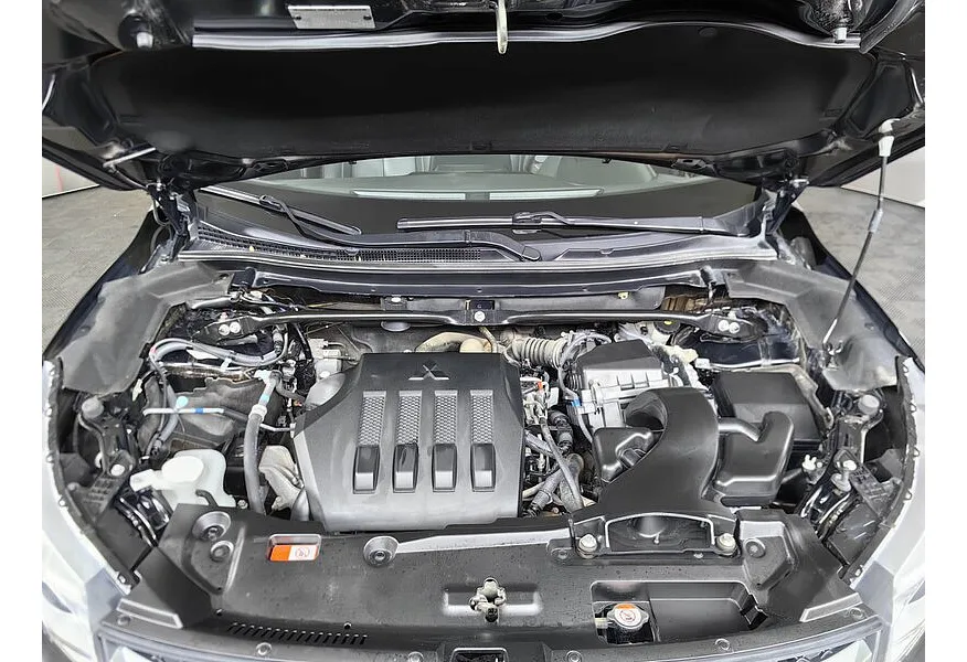 Mitsubishi Eclipse Cross 1.5 CVT AWD (150 л.с.) Ultimate Черный в АВИЛОН. Слайд №11