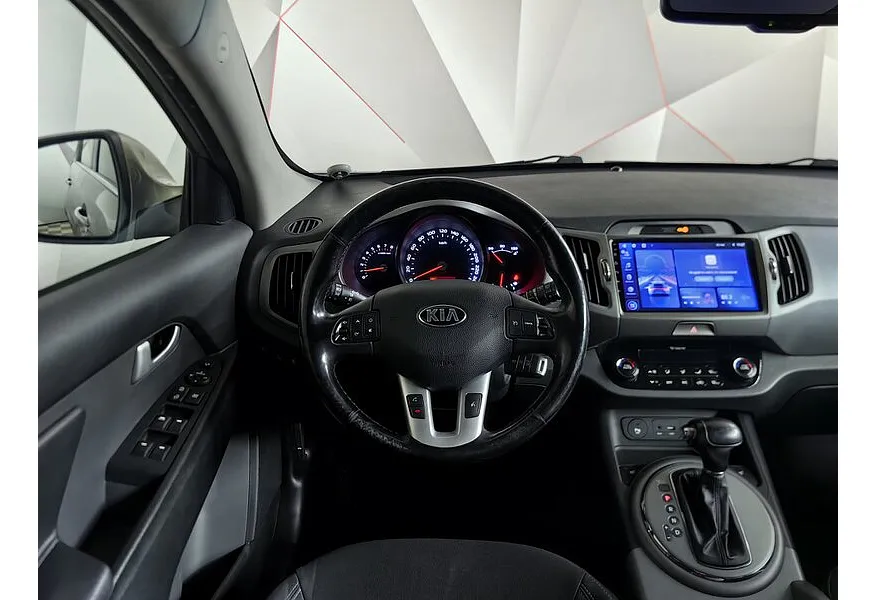 Kia Sportage 2.0 AT 4WD (150 л.с.) Luxe Серебристый в АВИЛОН. Слайд №20