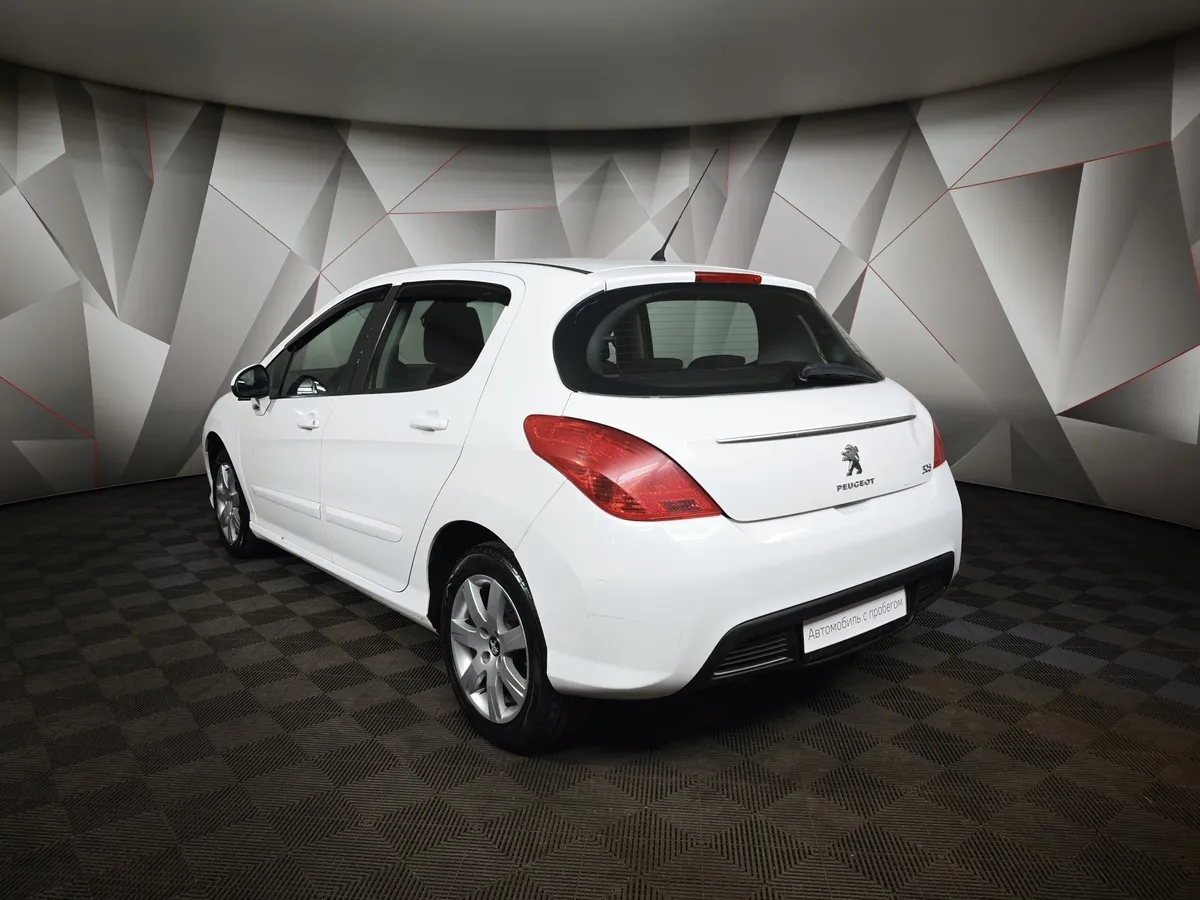 Peugeot 308 1.6 AT (120 л.с.) Белый в АВИЛОН. Слайд №4
