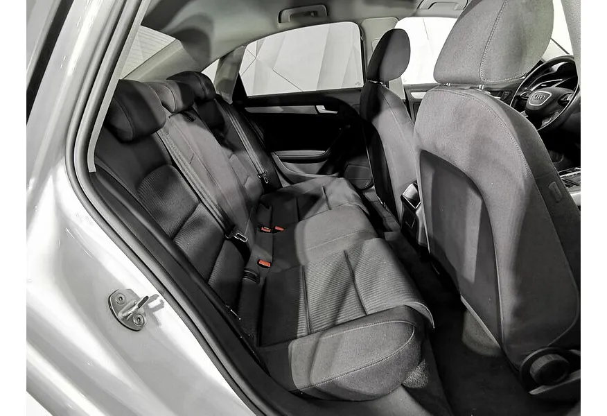 Audi A4 1.8 TFSI multitronic (170 л.с.) Белый в АВИЛОН. Слайд №17