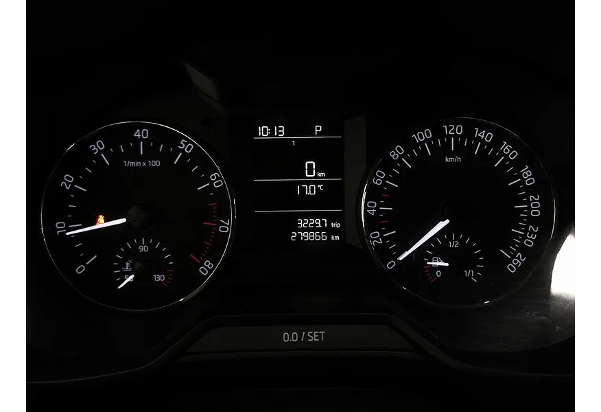 Skoda Octavia 1.6 AT (110 л.с.) Белый в АВИЛОН. Слайд №17