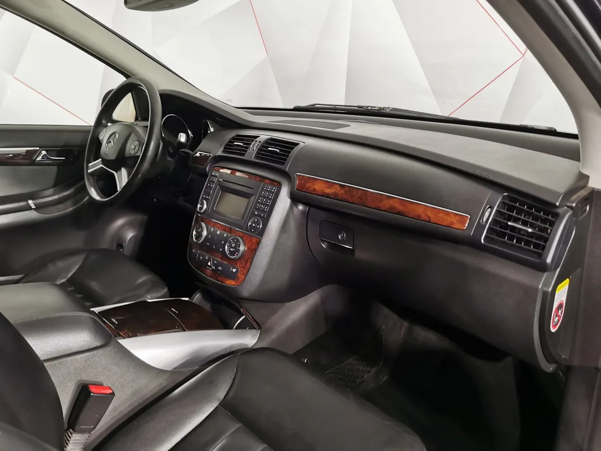 Mercedes-Benz R-Класс R 320 CDI 4MATIC 7G-Tronic (224 л.с.) Черный в АВИЛОН. Слайд №12