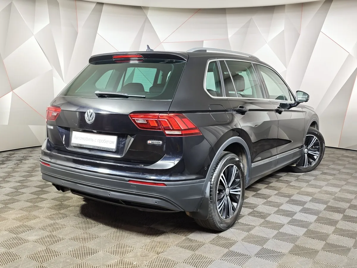 Volkswagen Tiguan 2.0 TSI 4Motion AT (200 л.с.) Sport & Style Черный в АВИЛОН. Слайд №2