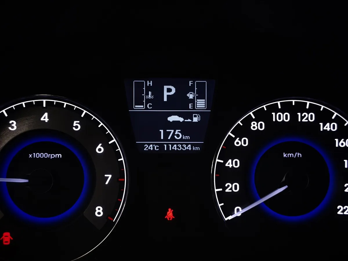 Hyundai Solaris 1.4 AT (107 л.с.) Style Черный в АВИЛОН. Слайд №17