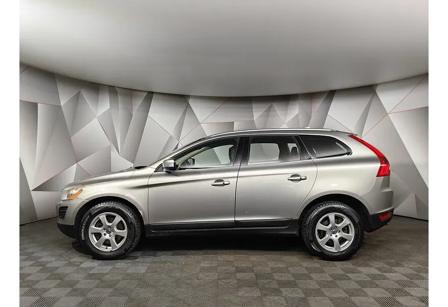 Volvo XC60 2.4 D Geartronic AWD (163 л.с.) Бежевый в АВИЛОН. Слайд №5