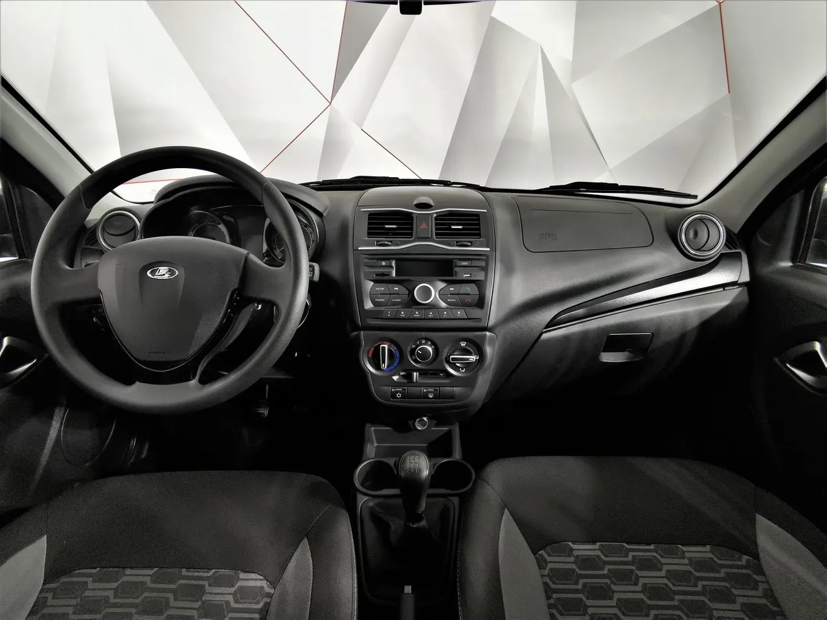 ВАЗ (Lada) Granta 1.6 MT (106 л.с.) Черный в АВИЛОН. Слайд №13