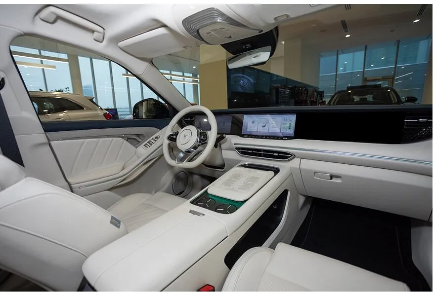 Voyah Free EVR 1.5 AT AWD (510 л.с.) Sport + Зеленый в АВИЛОН. Слайд №10