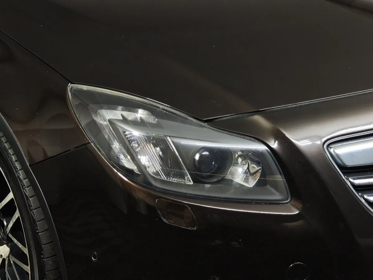 Opel Insignia 2.0 Turbo AT (220 л.с.) Коричневый в АВИЛОН. Слайд №10