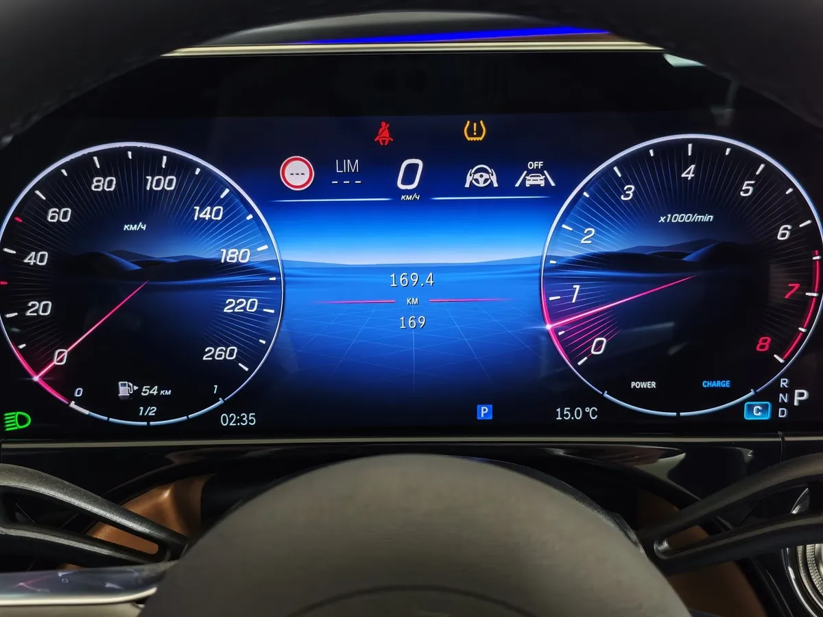 Mercedes-Benz E-Класс E 300 4MATIC (258 л.с.) Белый в АВИЛОН. Слайд №18