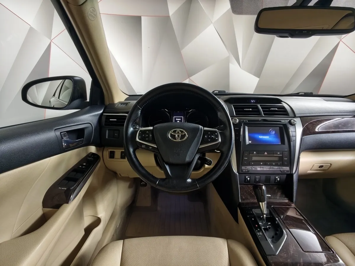 Toyota Camry 2.5 AT (181 л.с.) Черный в АВИЛОН. Слайд №20