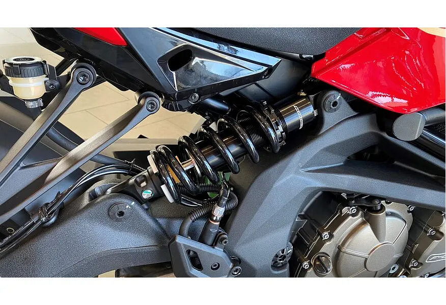 АВИЛОН - QJMOTOR SRK 600RC 600 см³ (88 л.с.) (88) 600 Красный - slide 12