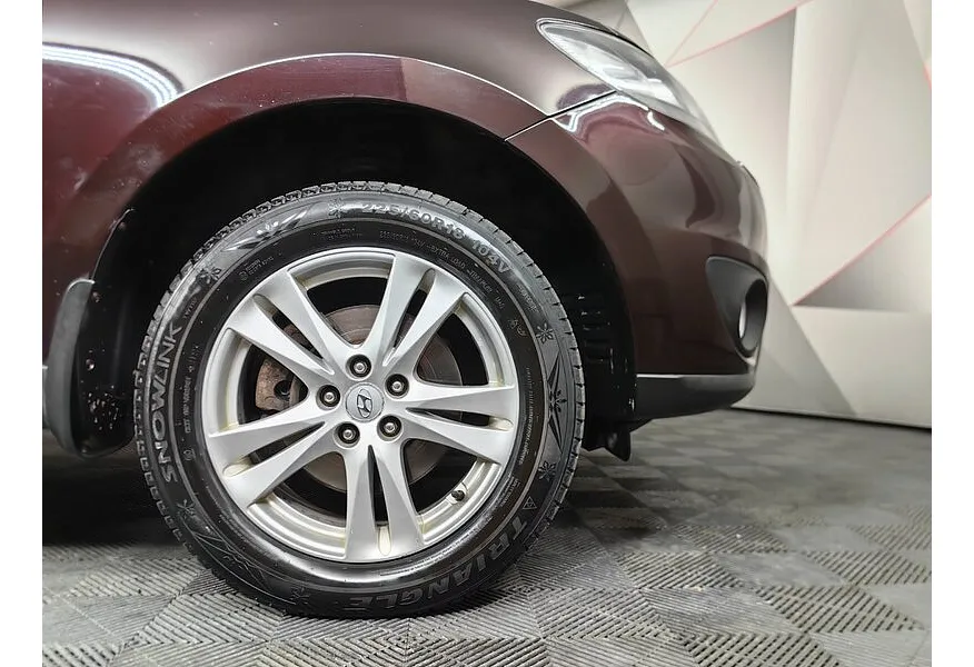 Hyundai Santa Fe 2.4 AT 4WD (174 л.с.) Красный в АВИЛОН. Слайд №9