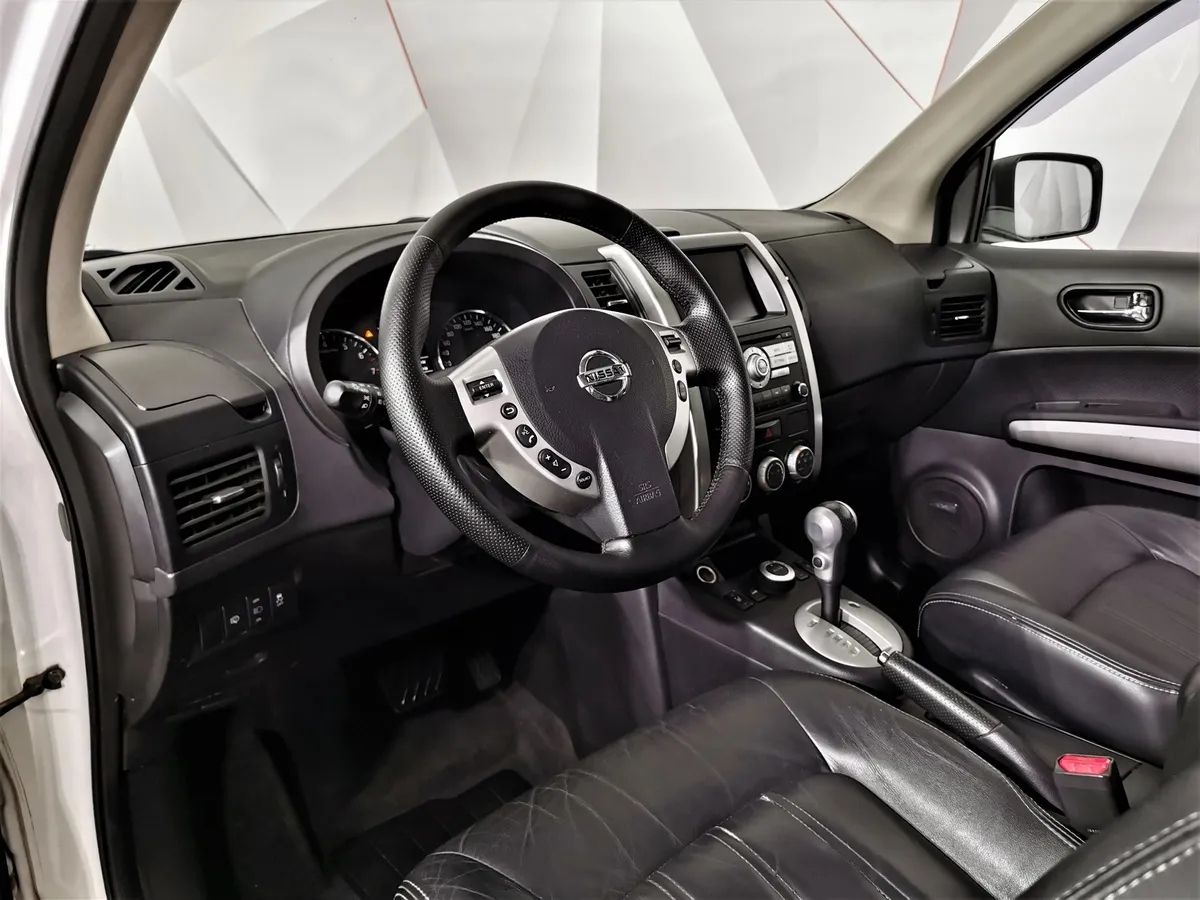 Nissan X-Trail 2.0 CVT AWD (141 л.с.) Белый в АВИЛОН. Слайд №17