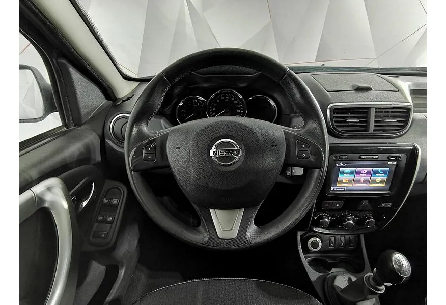 Nissan Terrano 2.0 MT AWD (143 л.с.) Серый в АВИЛОН. Слайд №20