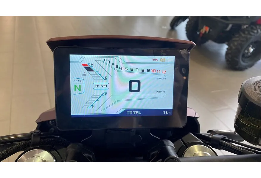 АВИЛОН - QJMOTOR SRK 700 700 см³ (73 л.с.) 700 Красный - slide 8