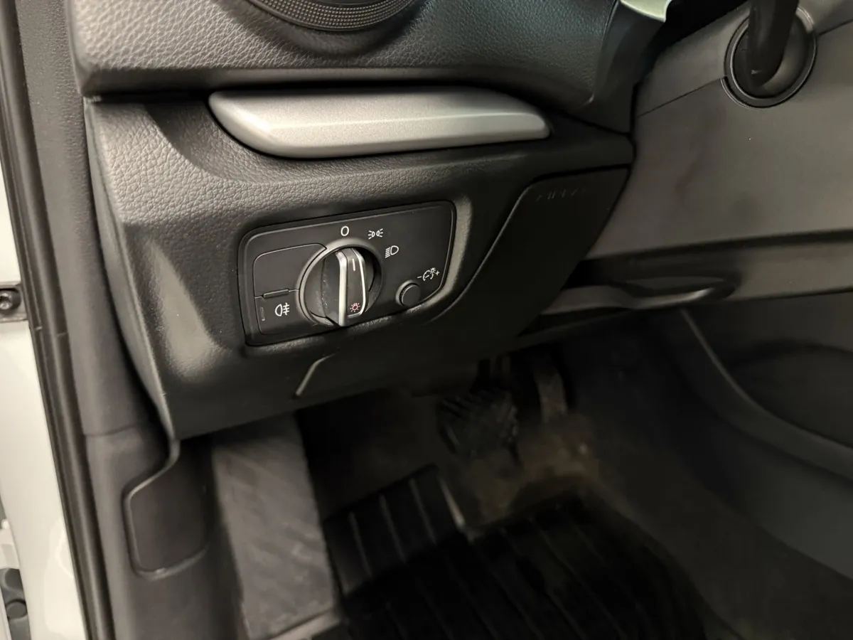 Audi A3 1.4 TFSI S-tronic (125 л.с.) Белый в АВИЛОН. Слайд №14