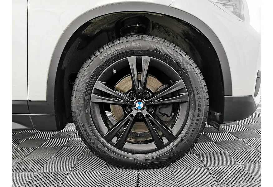 BMW X1 18i sDrive AT (136 л.с.) Advantage Белый в АВИЛОН. Слайд №7