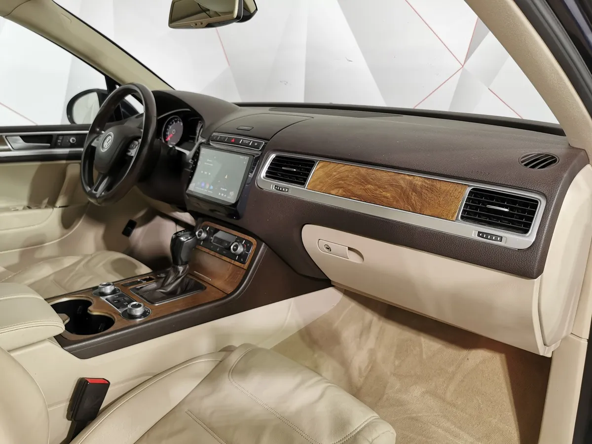 Volkswagen Touareg 3.6 FSI Tiptronic 4Motion (249 л.с.) V6 FSI Синий в АВИЛОН. Слайд №11